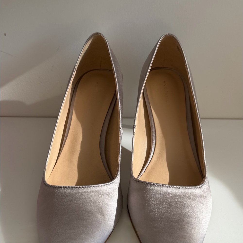 Ann Taylor Women's lilac Silver satin Heels - Picture 2 of 5